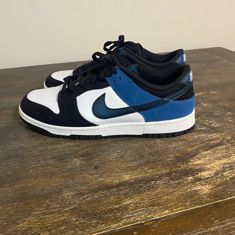 Nike Mens Dunks in great condition size 11